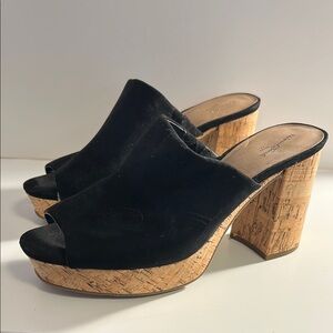 Universal Thread Black and Tan Cork Heel Mules